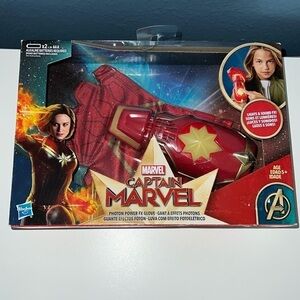 Captain Marvel Photon Power FX glove with lights & sounds NWT Age 5+
